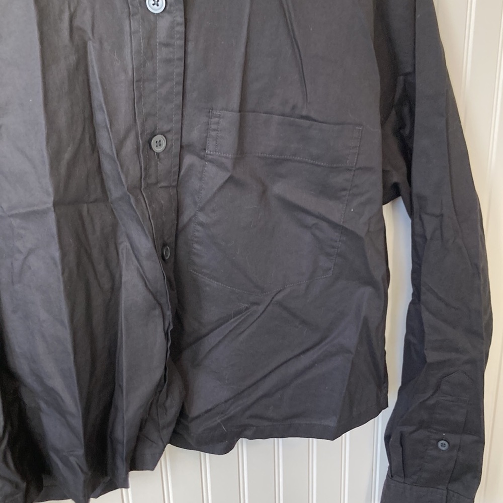 NWT Everlane Way Short Button Down Shirt in Black (Size Small) - Picture 5 of 6